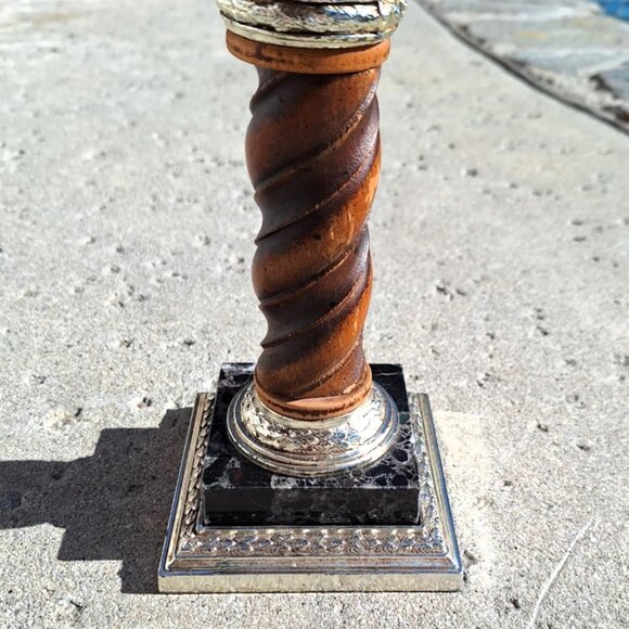 Gorgeous Vintage Dilly MFG Ornate Metal Candle Holder with Marble Base - Picture 7 of 13